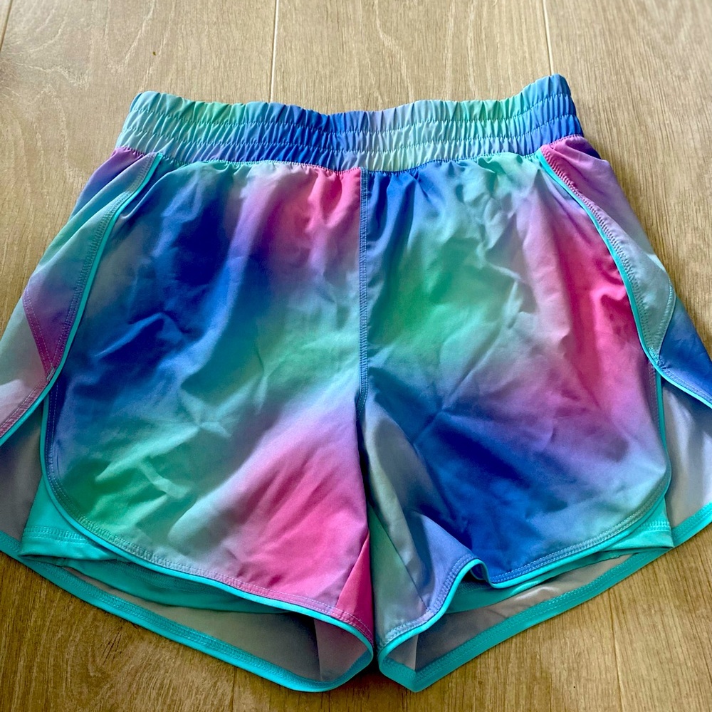 Avia Tie-Die MEDIUM shorts